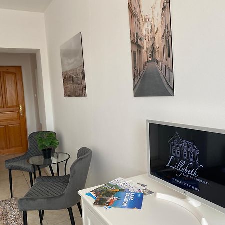 Villa Lillybeth - Lake Balaton ケストヘイ エクステリア 写真