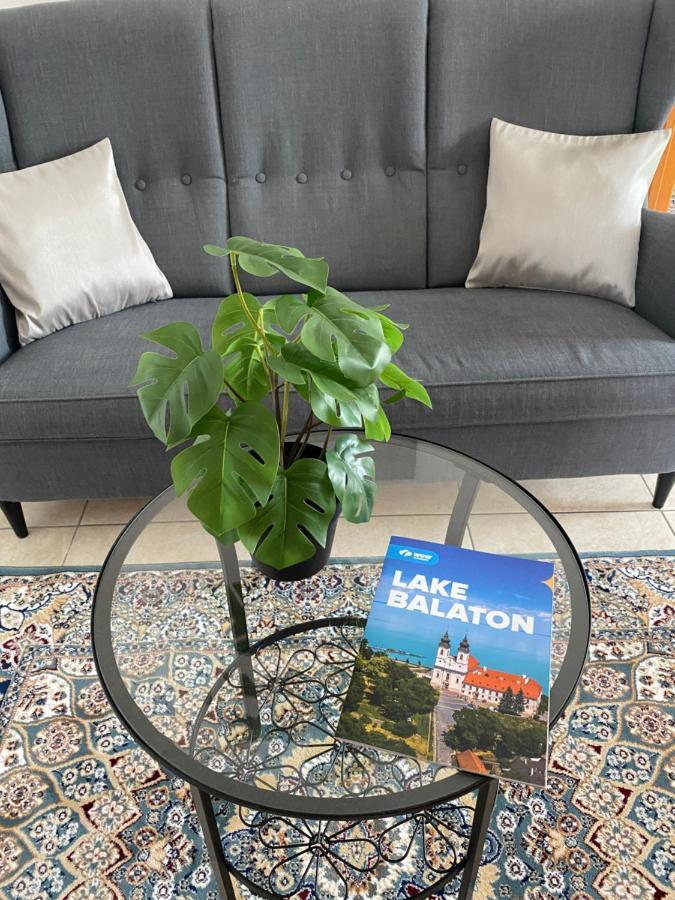 Villa Lillybeth - Lake Balaton ケストヘイ エクステリア 写真