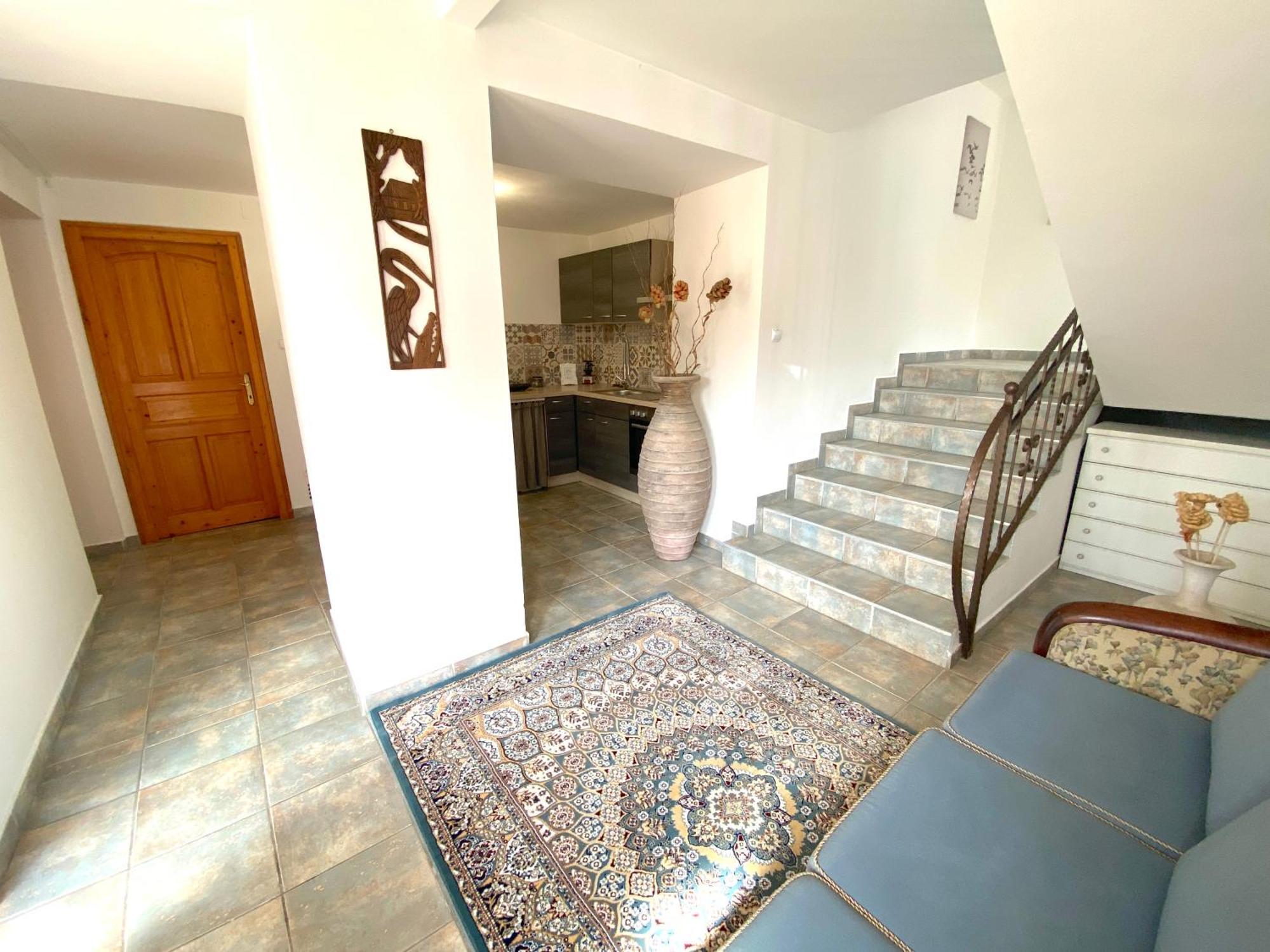 Villa Lillybeth - Lake Balaton ケストヘイ エクステリア 写真